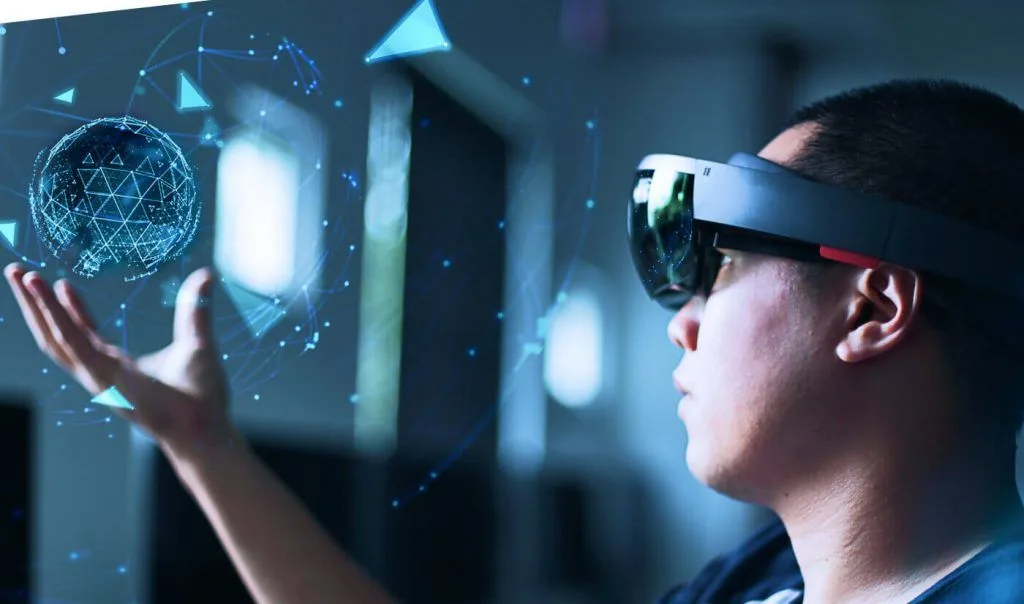 The Role of Immersive Technology in Scientific Visualization for Digital Marketing: 5 Key Insights